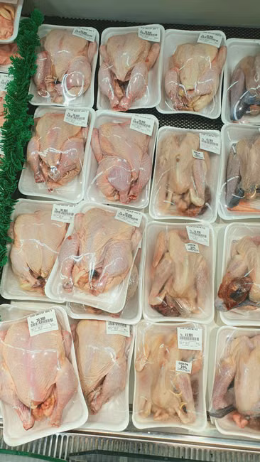 Frango Inteiro (kg)